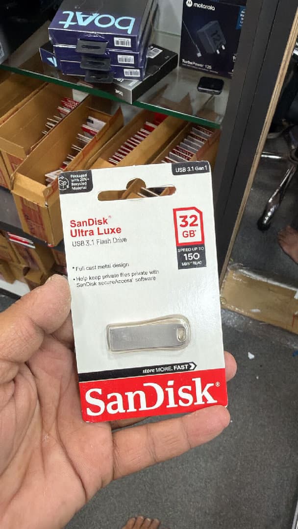 sandisk ultra luxe 32GB