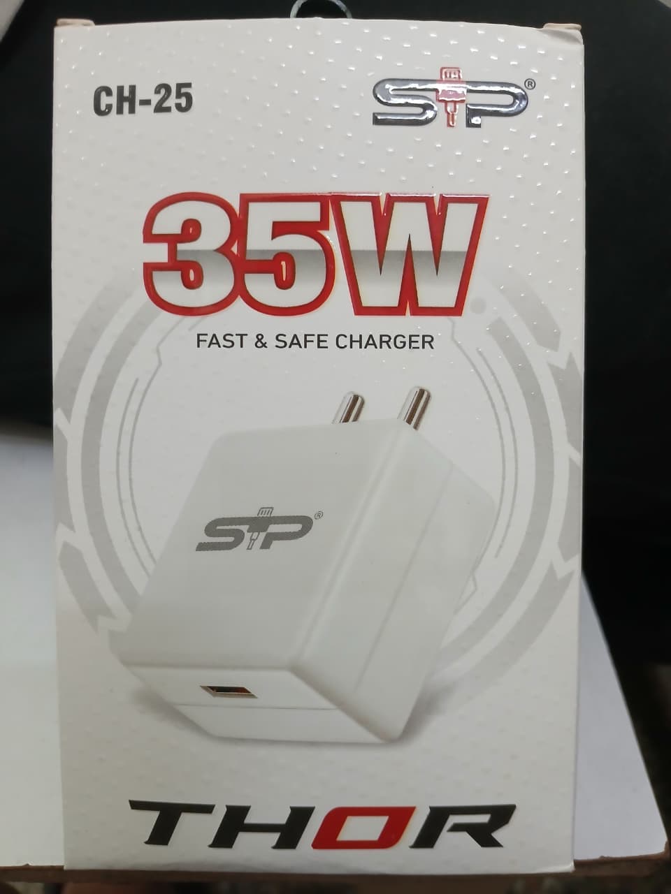 35W Fast & Safe Mobile Charger image 4