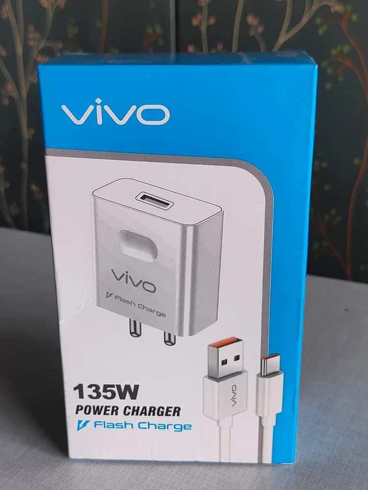 Vivo 135W Flash Charge Power Adapter