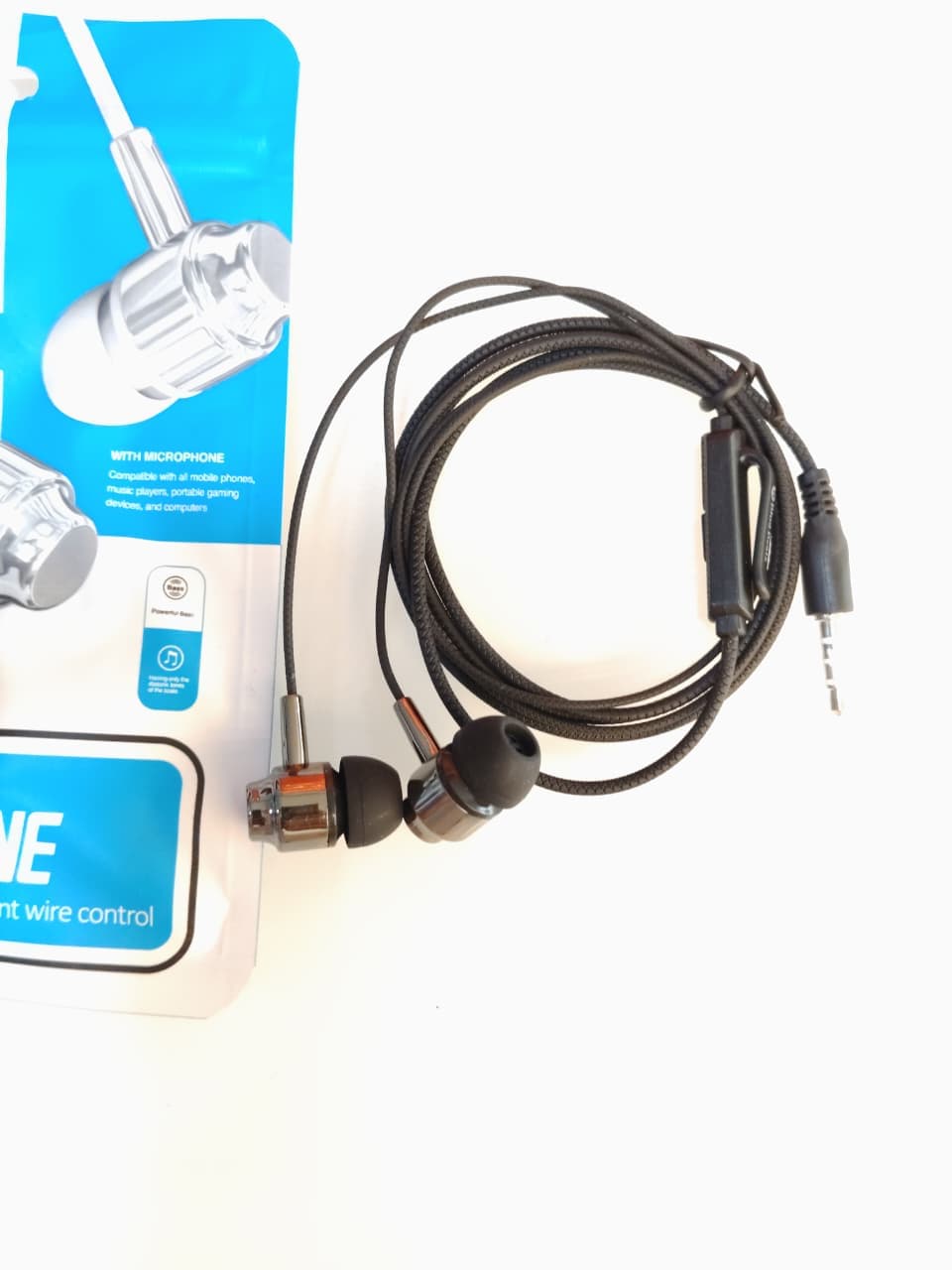 Generic Wired In-Ear Earphones With Microphone