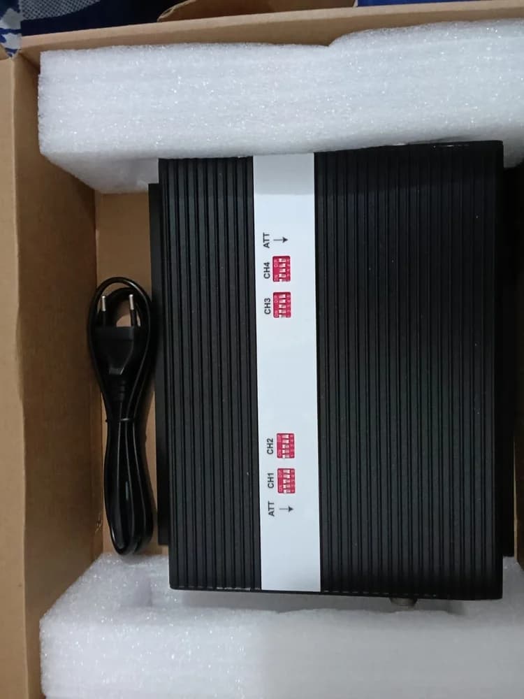 Tri Band Mobile Signal Booster image 2