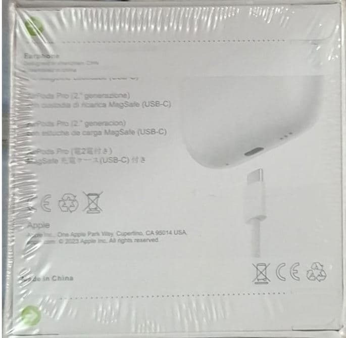 Apple AirPods Pro (2nd Generation) With MagSafe Charging Case (USB-C) image 2