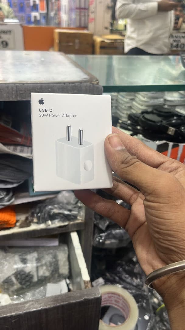 IMPORTED IPHONE 20 W ADEPTER image 2