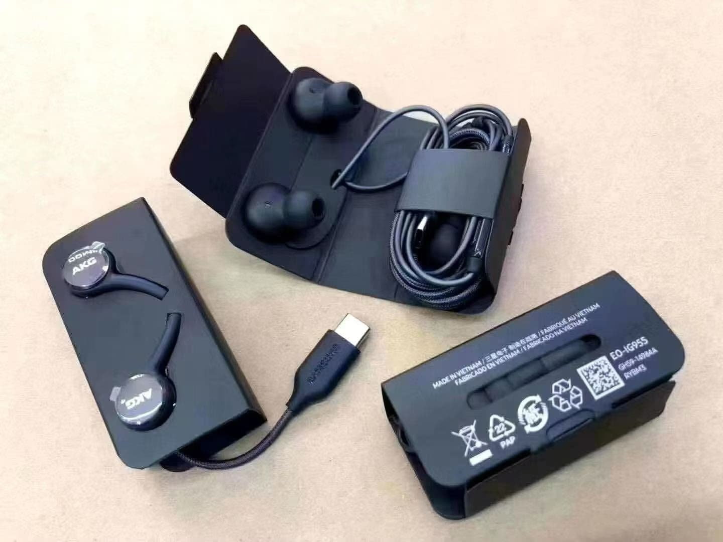 Samsung Type-C Earphones Tuned By AKG – EO-IC100