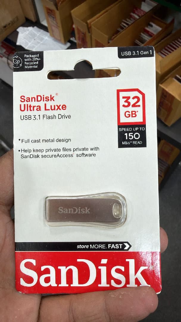sandisk ultra luxe 32GB