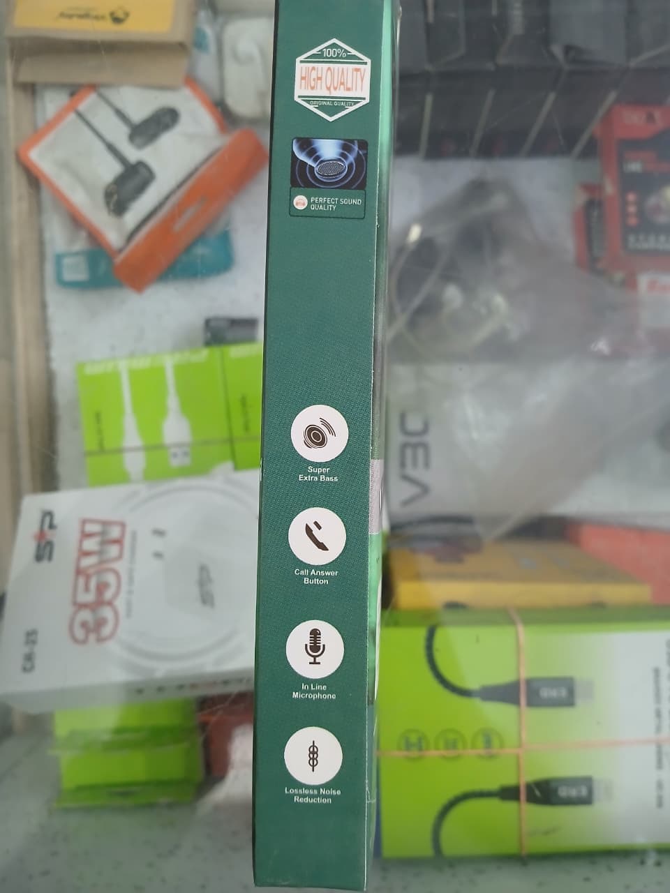 Wired Type-C Earphones image 2