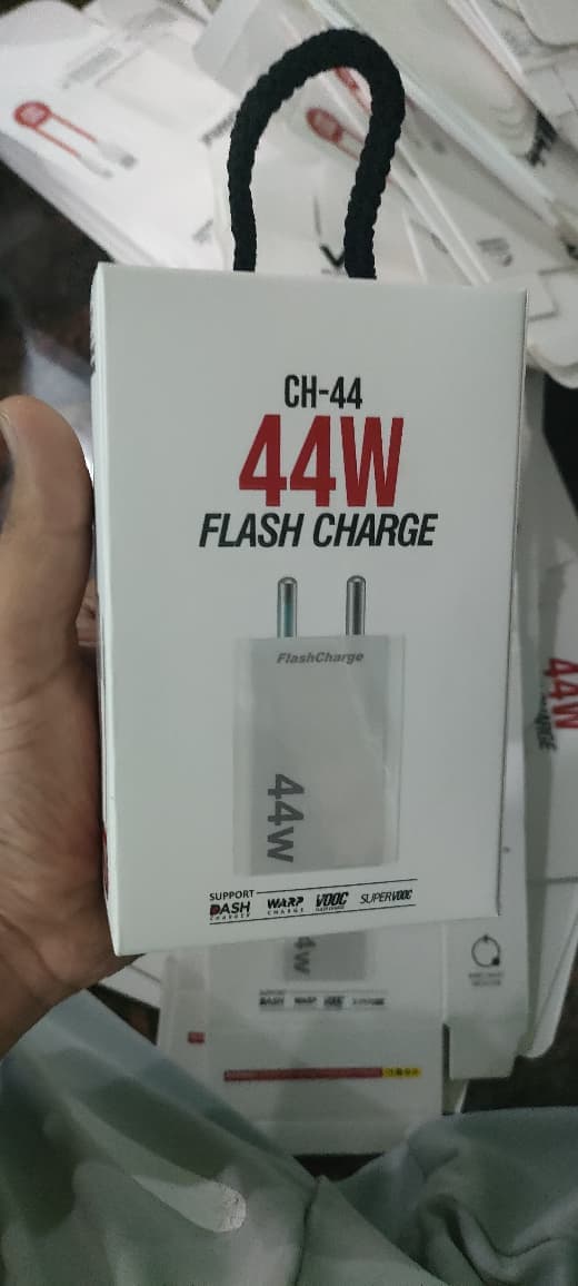 VR CH-44 44W Flash Charge Fast Charger Adapter image 2