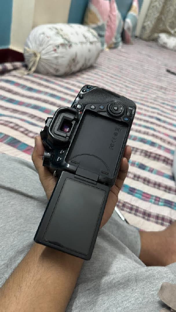 CANON 80D WITH 18 135 LENS image 5