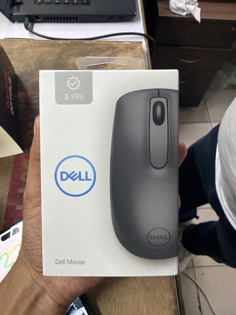 Dell Wireless Mouse image 2
